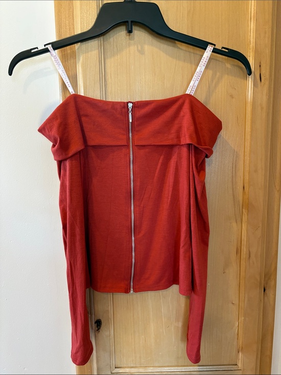 Guess Tops - Guess Off-Shoulder Red Long Sleeve Zip Front Top